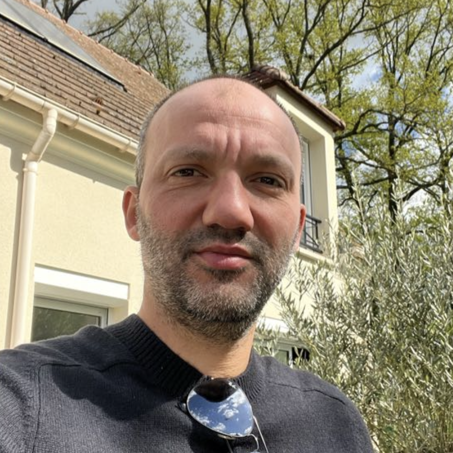 Photo de Farid BOUDGHENE STAMBOULI